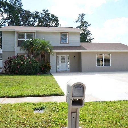 Hosting New Villa Tampa Exterior foto
